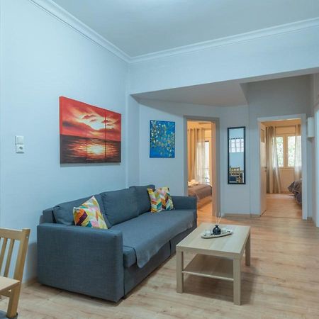 Entire Apt, 2 Bdrm, City Center Ateny Zewnętrze zdjęcie