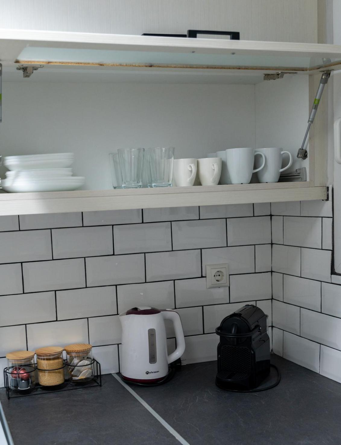 Entire Apt, 2 Bdrm, City Center Ateny Zewnętrze zdjęcie