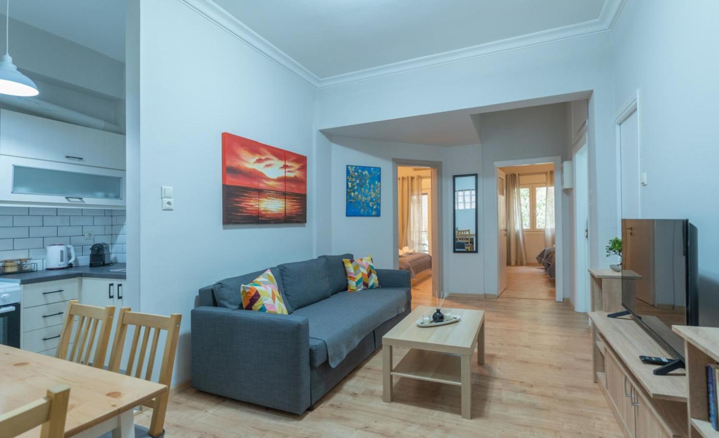 Entire Apt, 2 Bdrm, City Center Ateny Zewnętrze zdjęcie